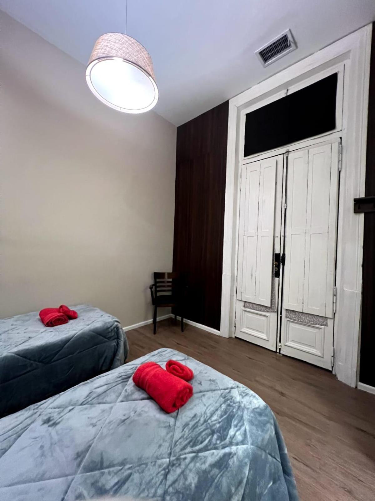 Viavia Bsas Guesthouse 324 Buenos Aires Bagian luar foto